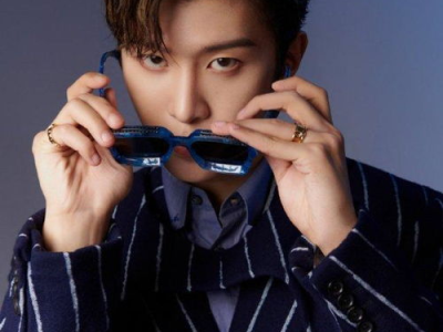 范丞丞深情飞吻王安宇，甜蜜互动引粉丝尖叫