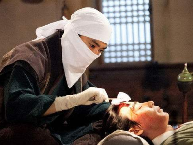 不齐舞团创始人瞒着母亲做开颅手术